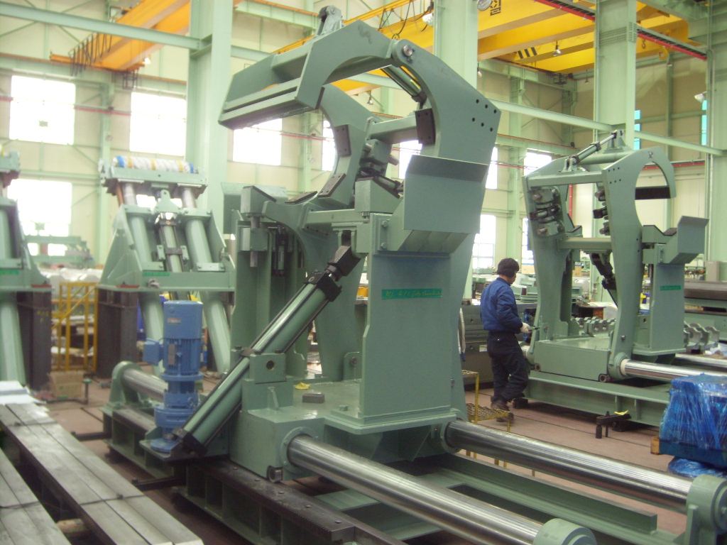 Manufactured coil handling machine